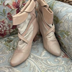 The wild pair adorable high heeled ankle boots